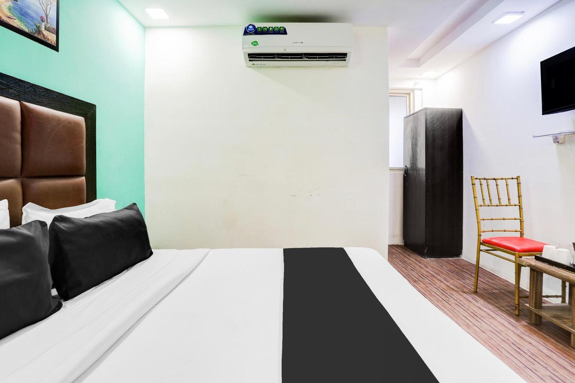 Super Hotel O Rohini Sector 20 Formerly Yellow Saffron Delhi Kültér fotó