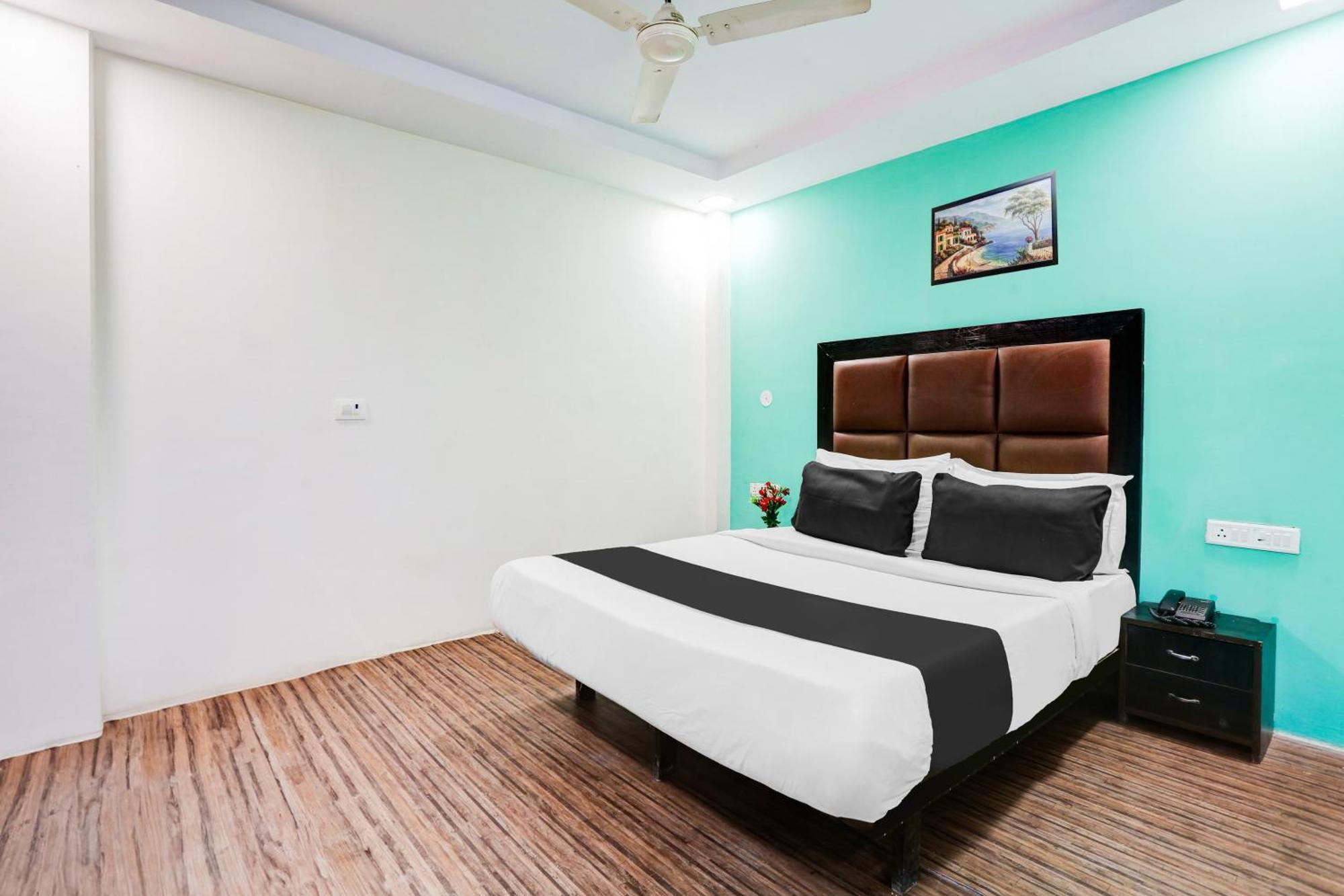Super Hotel O Rohini Sector 20 Formerly Yellow Saffron Delhi Kültér fotó